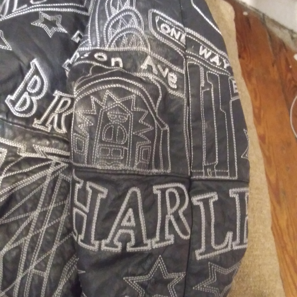 Leather jacket - Picture 3 of 6